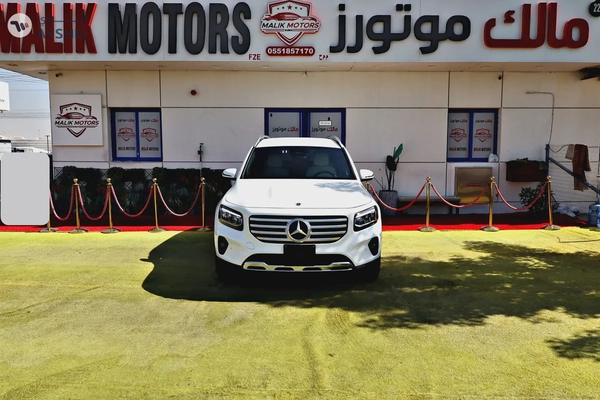 3700 Monthly American Specs Mercedes-Benz GLC 200 4Matic 2025 Model.