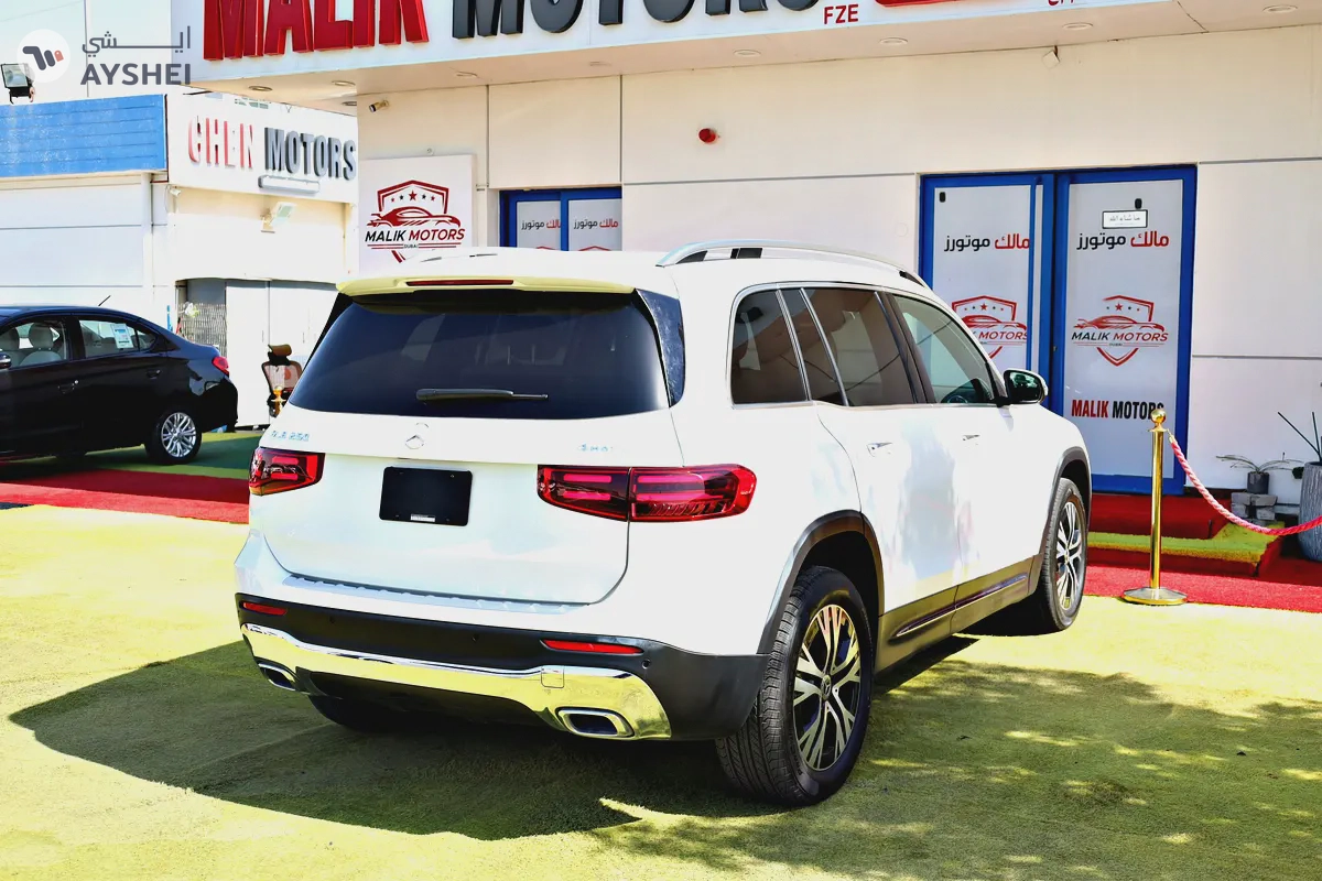3700 Monthly American Specs Mercedes-Benz GLC 200 4Matic 2025 Model.-7-7