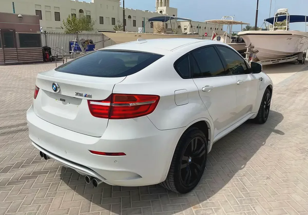 2014 BMW X6M  4.4L V8 555 HP || LOW MILEAGE || ACCIDENT FREE || GCC || CARPLAY TOUCH SCREEN-10-10