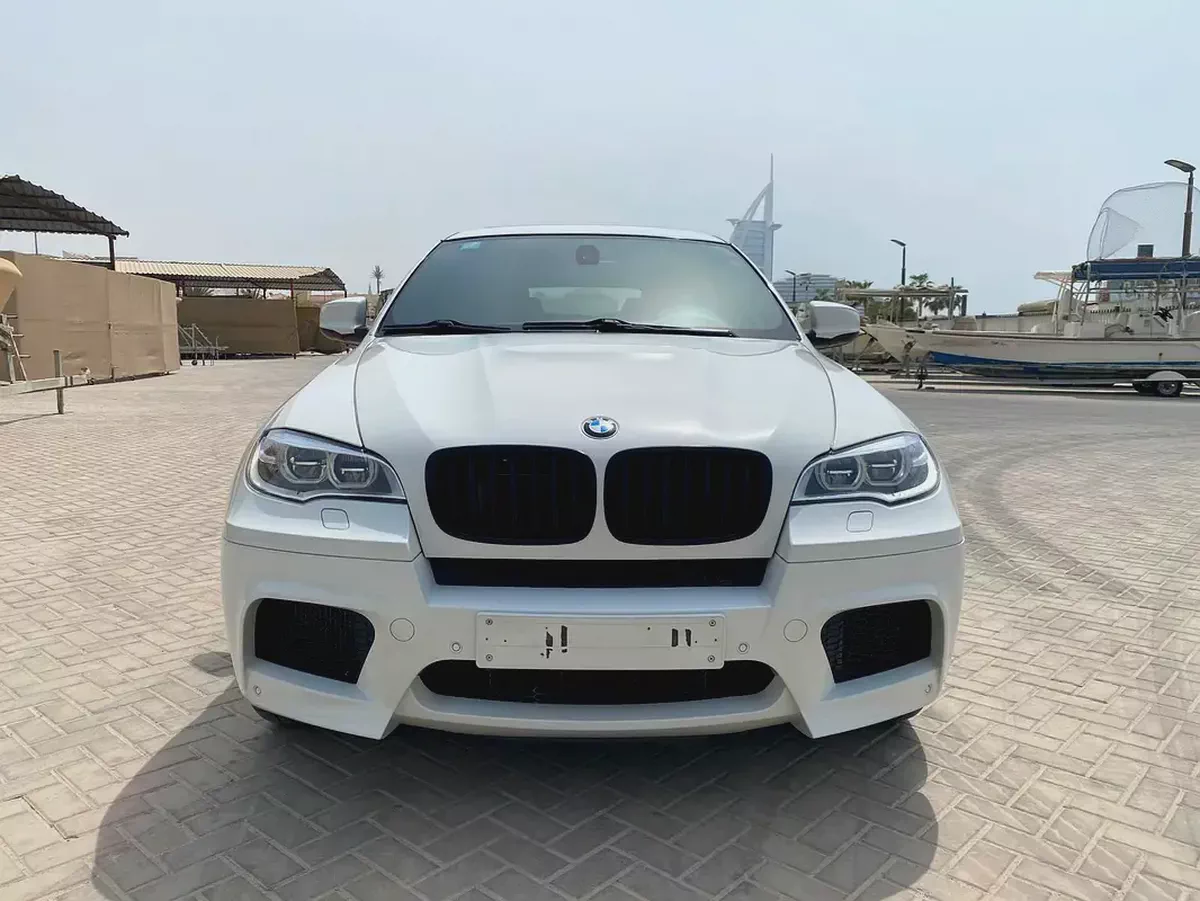 2014 BMW X6M  4.4L V8 555 HP || LOW MILEAGE || ACCIDENT FREE || GCC || CARPLAY TOUCH SCREEN-3-3