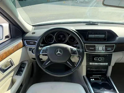 Mercedes Benz E200 AVANTGARDE E 200 GCC Specs - Pristine Condition-7