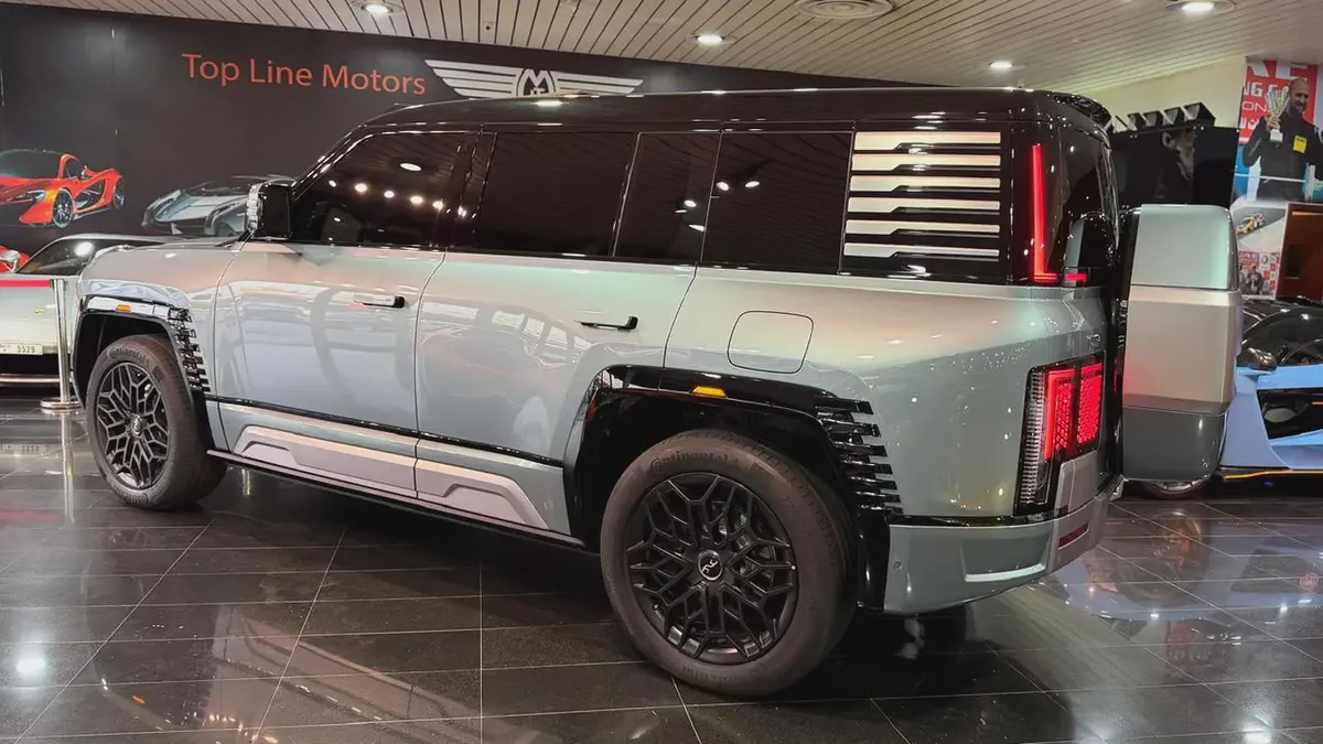 YangWang U8 Premium Edition 2023 | 1,100+ HP | Floating Mode | Chinese Specs-9-9