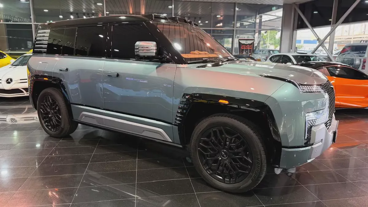YangWang U8 Premium Edition 2023 | 1,100+ HP | Floating Mode | Chinese Specs-1-1