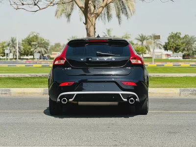 VOLVO V40 R DESIGN MODEL 2016 FULL SERVICE HISTORY IN STORY-9