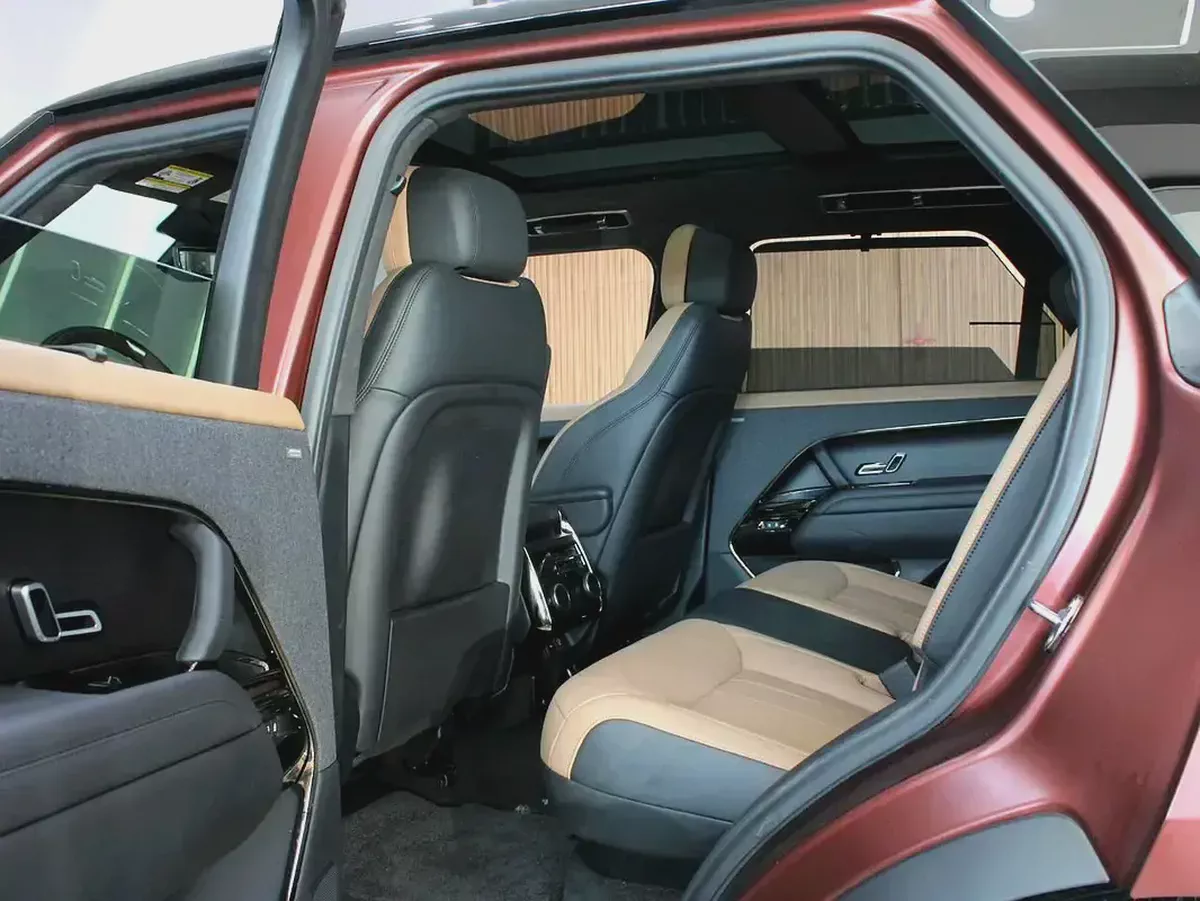 2025 Land Rover Range Rover Sport Autobiography - with warranty for 425,000.00 AED-11-11