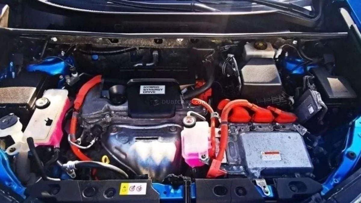 Toyota RAV4 XLE HYBRID 2.5L-4CYL  EXCELLENT CONDITION - AMERICAN SPECIFICATION-10-0