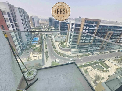 Chiller free pool view very nice 1bhk available just 75k with all facilities free-10