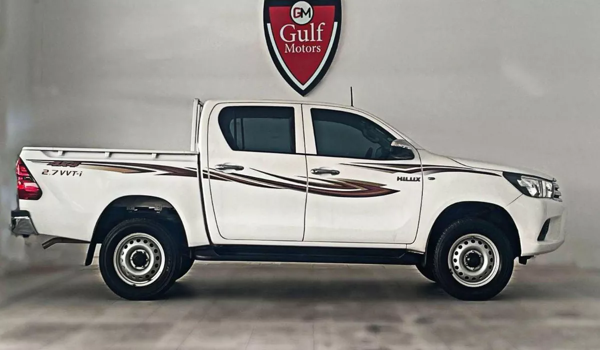 Toyota Hilux GL 2.7L-4CYL EXCELLENT CONDITION - 4WD MANUAL GEAR-1-0