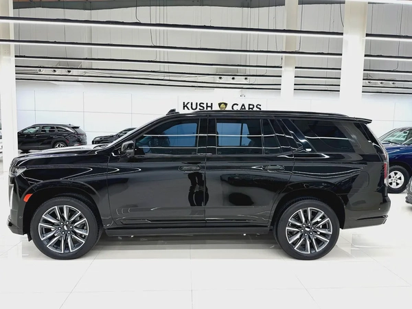2022 Cadillac Escalade Sport Platinum | GCC Specs | Top of the Range