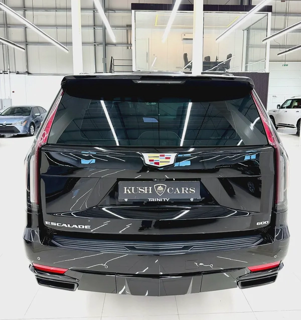 2022 Cadillac Escalade Sport Platinum | GCC Specs | Top of the Range