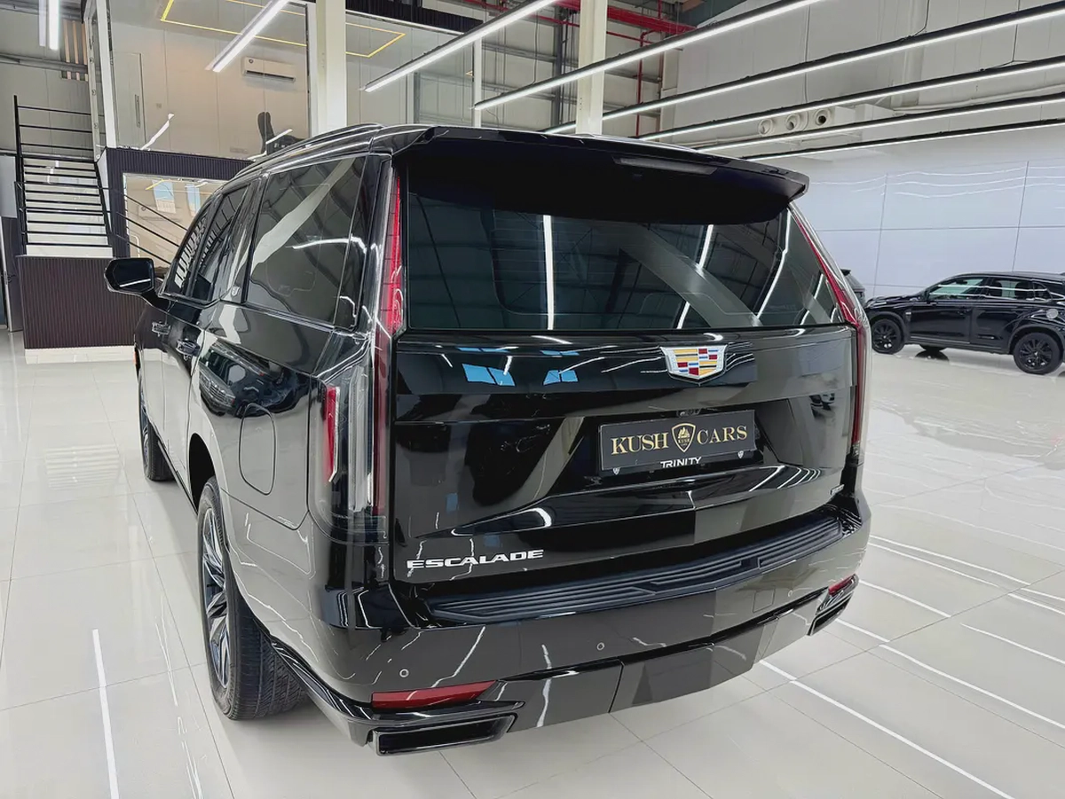 2022 Cadillac Escalade Sport Platinum | GCC Specs | Top of the Range