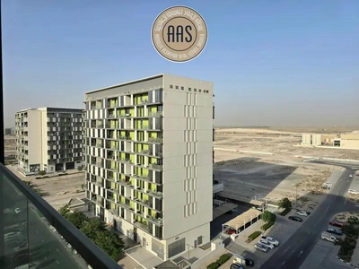 Spacious Apartment ! With Balcony ! Open View ! Ready to Move ! With All Aminities-0