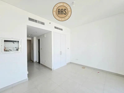 Spacious Apartment ! With Balcony ! Open View ! Ready to Move ! With All Aminities-1
