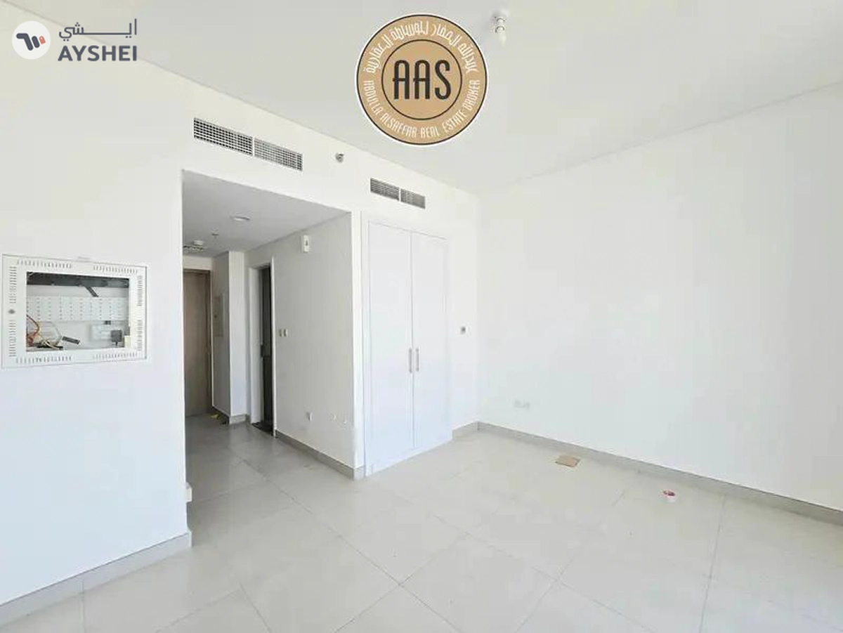 Spacious Apartment ! With Balcony ! Open View ! Ready to Move ! With All Aminities-1-1