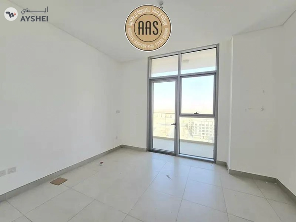 Spacious Apartment ! With Balcony ! Open View ! Ready to Move ! With All Aminities