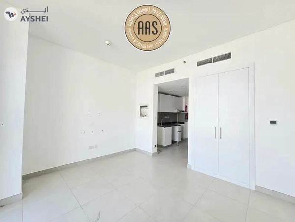 Spacious Apartment ! With Balcony ! Open View ! Ready to Move ! With All Aminities