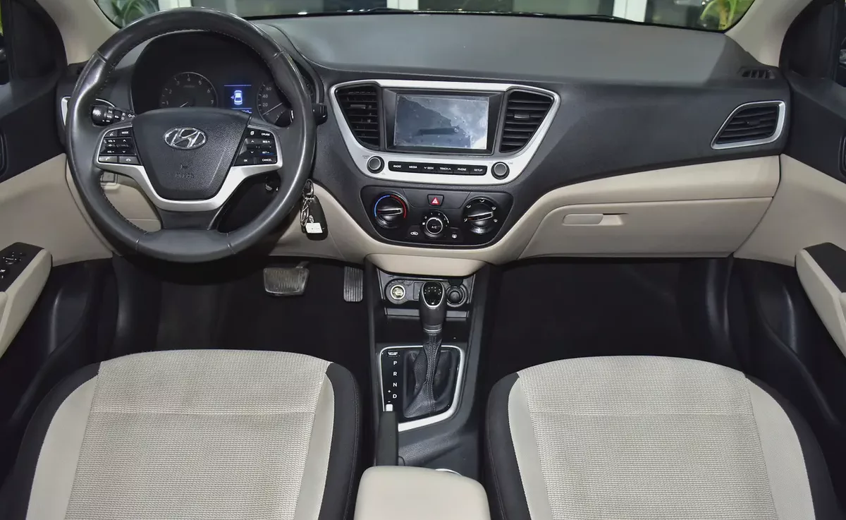 AED 593 EMi at 0% DP | Hyundai Accent 1.6L ( 2020 Model ) in Blue Color GCC Specs-10-10