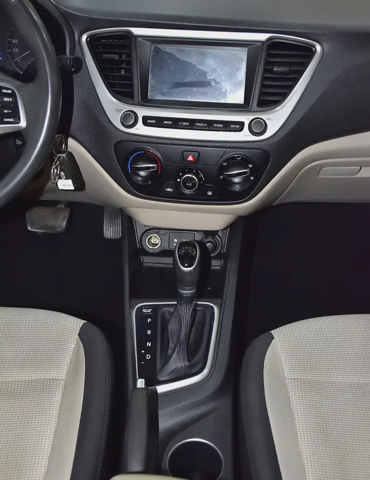 AED 593 EMi at 0% DP | Hyundai Accent 1.6L ( 2020 Model ) in Blue Color GCC Specs-14-14