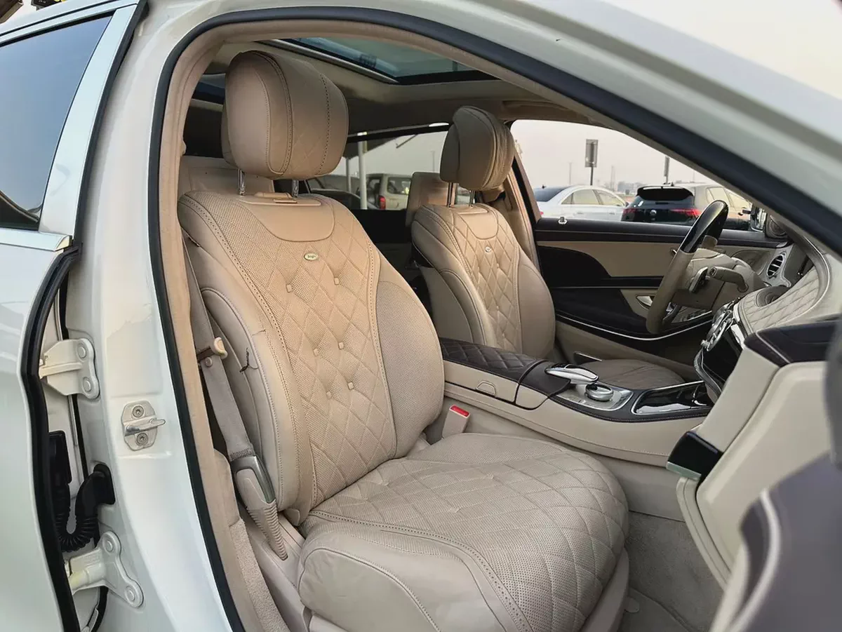 (2015) MERCEDES S600 //MAYBACH// GCC LOW MILEAGE -ORIGINAL PAINT--15-15