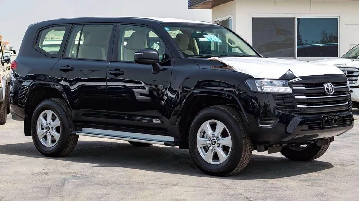 Toyota Land Cruiser GX LC300 GXR 3.3D AT MY2025 – BLACK
