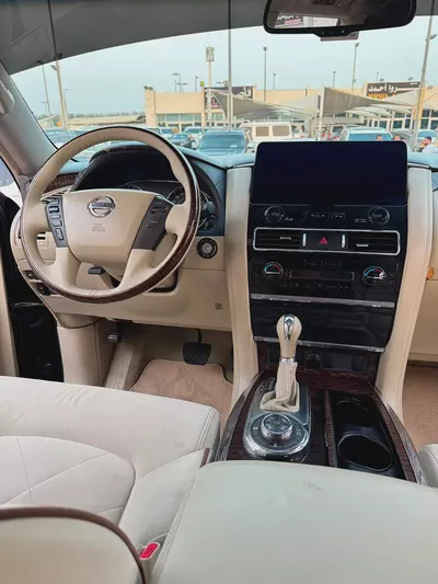 Nissan Patrol LE Titanium 2013 GCC Specs-18