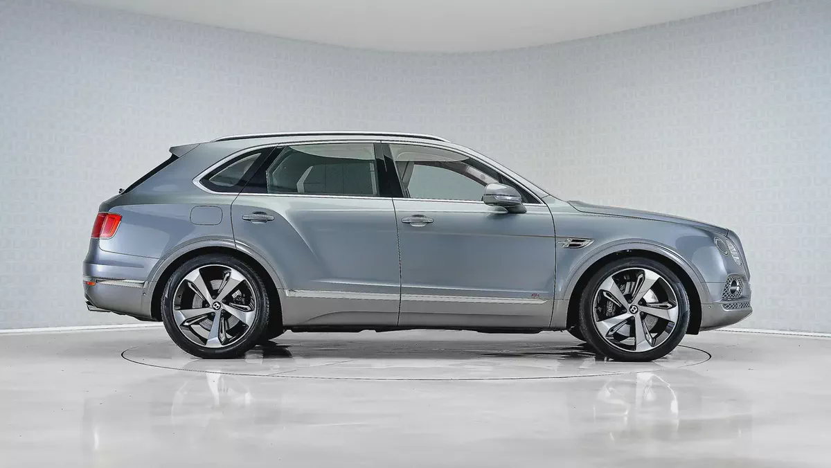 2017 Bentley Bentayga W12 First Edition | GCC Specs | Excellent Condition-2-2