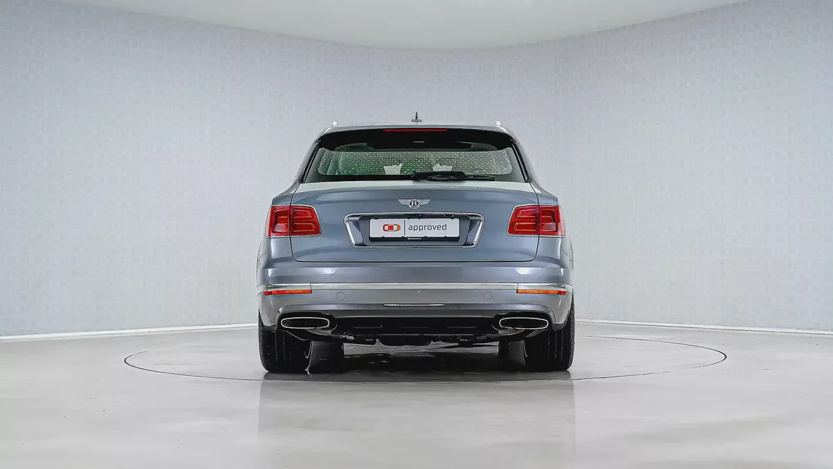 2017 Bentley Bentayga W12 First Edition | GCC Specs | Excellent Condition-8-8