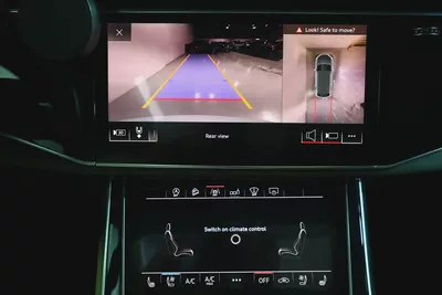 Audi Q8 2019 55 TFSI quattro GCC Specs in Excellent Condition-18