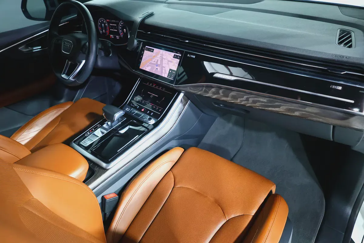 Audi Q8 2019 55 TFSI quattro GCC Specs in Excellent Condition-12-12