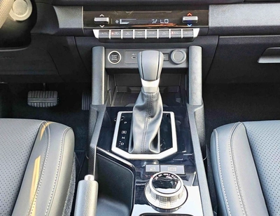 Mitsubishi L200 SPORTERO (NON GCC) SPORTERO || 2.4L DIESEL V4 A/T / PUSH START / LEATHER WITH DRIVER PWR SEAT / REAR CAMERA (CODE # SPT-16