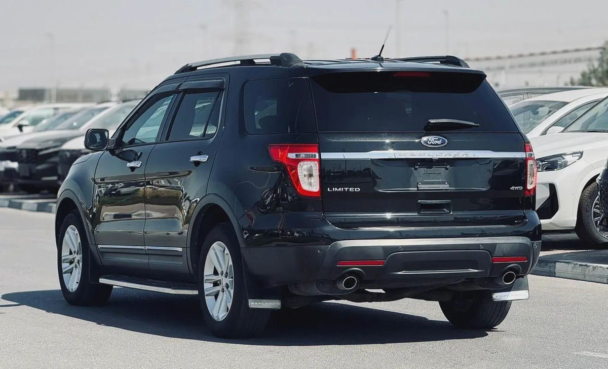 FORD EXPLORER | LIMITED | 4WD | 2013 | ONLY : 120,908 KM | JAPAN IMORT | CLEAN TITLE