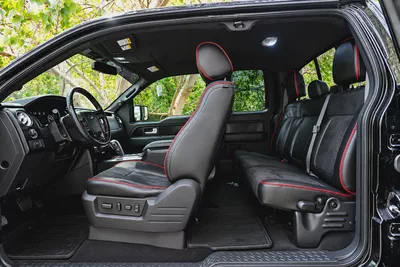 V8 | 2014 Ford F-150 Limited | GCC Specs | Pristine Condition-3