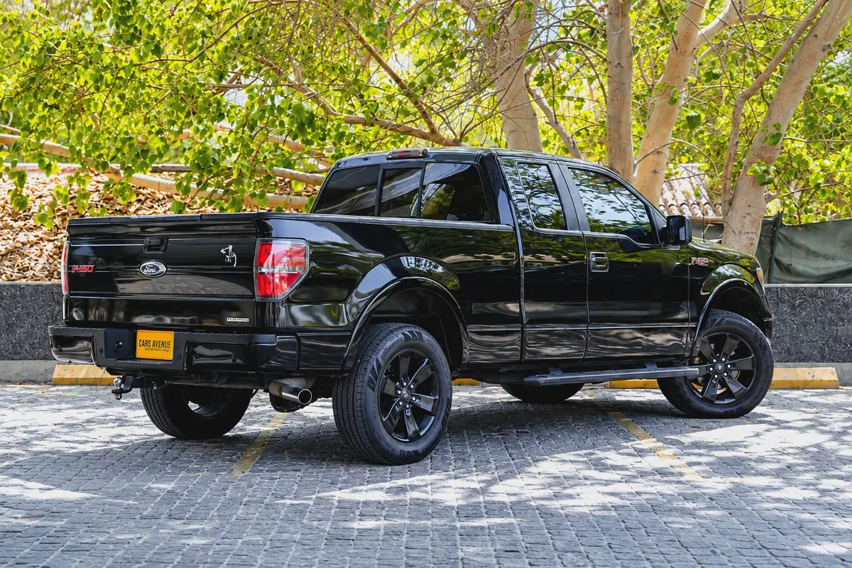 V8 | 2014 Ford F-150 Limited | GCC Specs | Pristine Condition-2-2