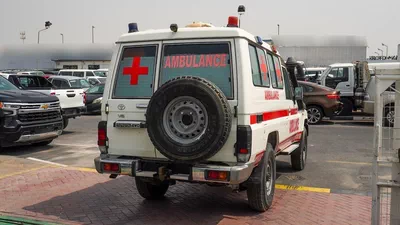 Toyota Land Cruiser 70 HT VXR 4.0L M/T-17