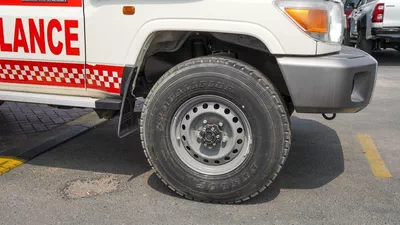 Toyota Land Cruiser 70 HT VXR 4.0L M/T-18