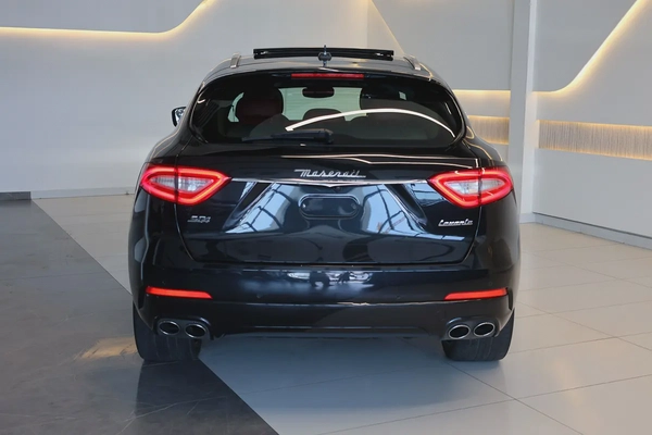Maserati Levante SQ4 granlusso -2019 -132000KM- GCC Specs-Excellent Condition