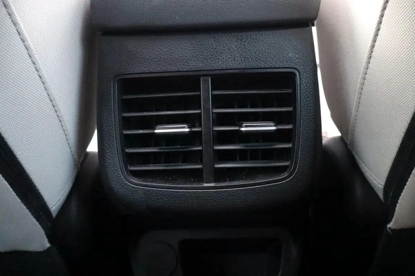 Kia Seltos 2023 EX – GCC Specifications - Original paint