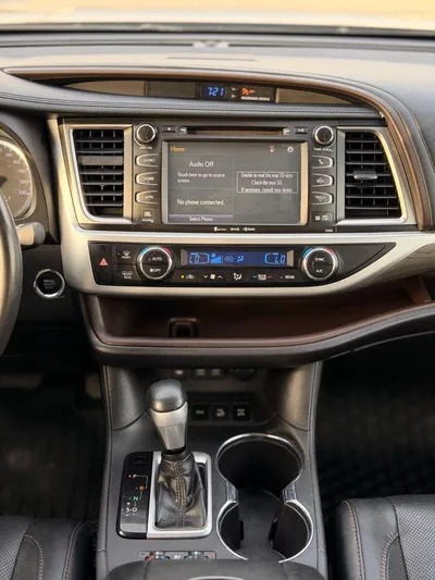 Toyota Highlander Platinum 3.5L full option 4WD 3.5L / panoramic, 360 camera 2019-9