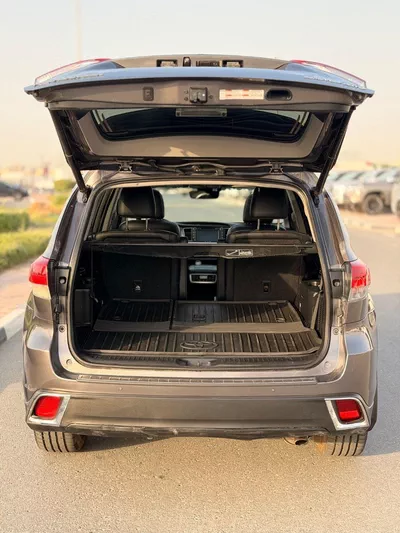Toyota Highlander Platinum 3.5L full option 4WD 3.5L / panoramic, 360 camera 2019-22