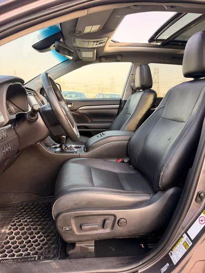 Toyota Highlander Platinum 3.5L full option 4WD 3.5L / panoramic, 360 camera 2019-5
