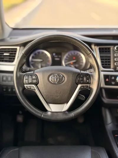 Toyota Highlander Platinum 3.5L full option 4WD 3.5L / panoramic, 360 camera 2019-7