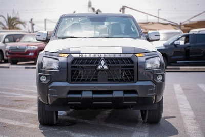 MITSUBISHI L200 2.4 2025 MODEL PETROL-11