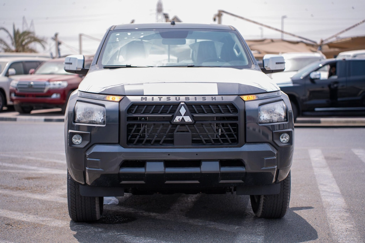 MITSUBISHI L200 2.4 2025 MODEL PETROL-11-11