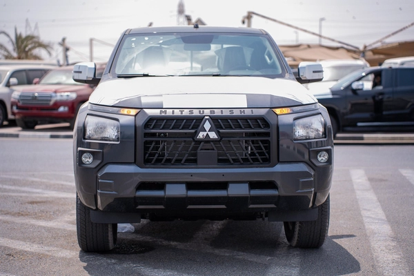 MITSUBISHI L200 2.4 2025 MODEL PETROL