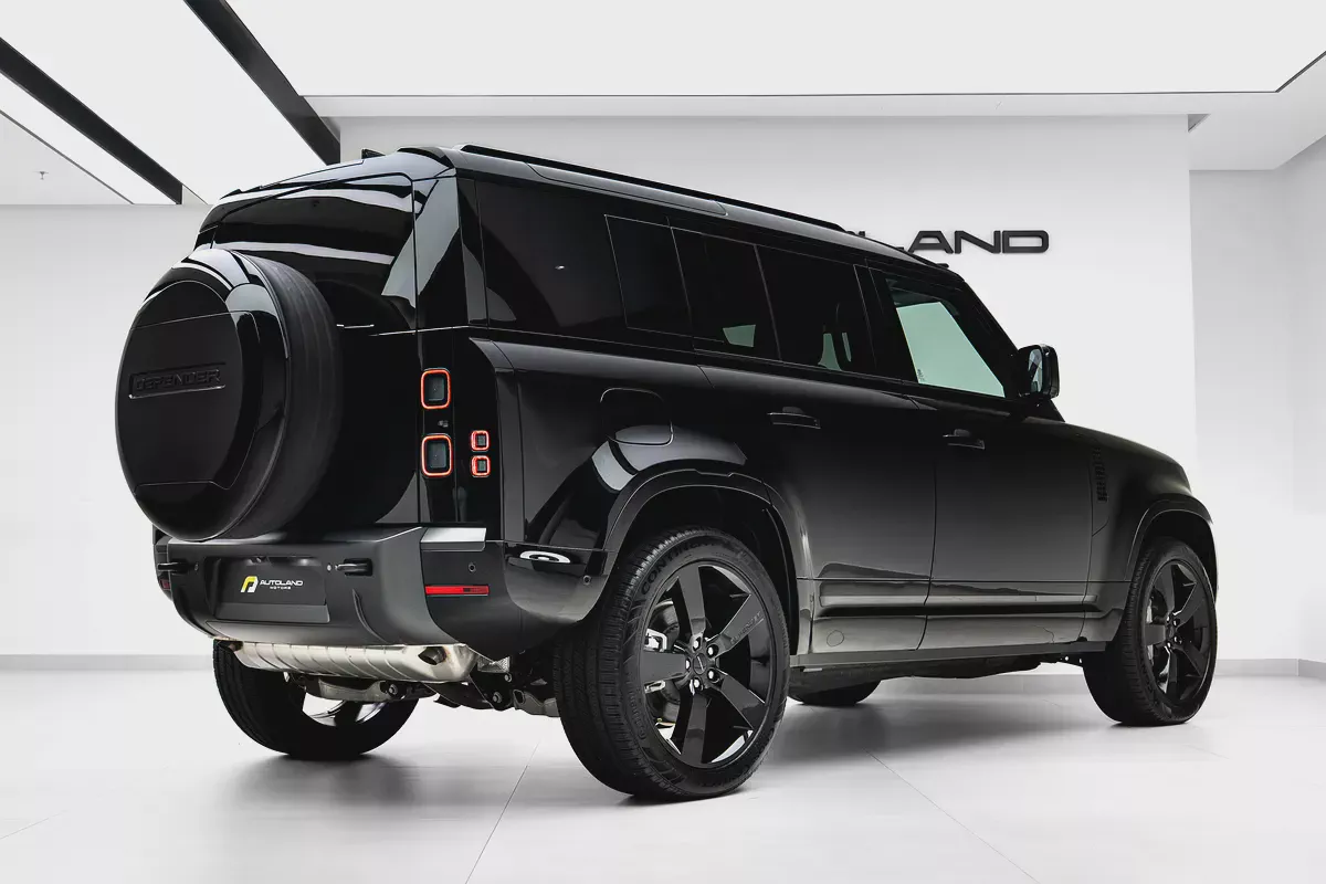 2026 LAND ROVER DEFENDER X- DAYNAMIC HSE P400E GCC UNDER WARRANTY-1-1