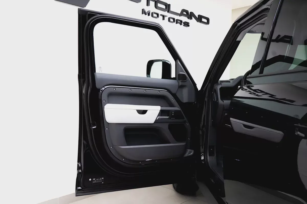 2026 LAND ROVER DEFENDER X- DAYNAMIC HSE P400E GCC UNDER WARRANTY-6-6