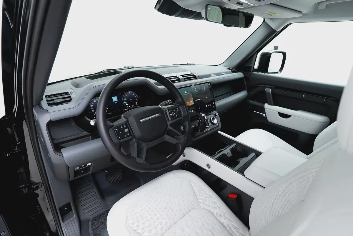 2026 LAND ROVER DEFENDER X- DAYNAMIC HSE P400E GCC UNDER WARRANTY-7-7