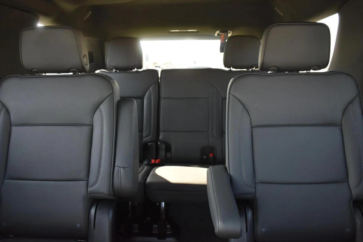 GMC YUKON DENALI 6.2 2025 | BLACK-17-17