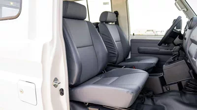 Toyota Land Cruiser 70 LC 78 HARDTOP 2.8L MT 2.8 AT-12