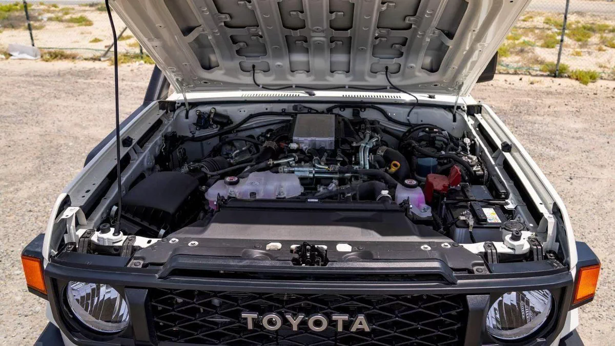 Toyota Land Cruiser 70 LC 78 HARDTOP 2.8L MT 2.8 AT-17-0